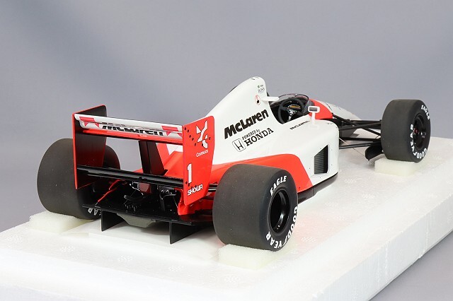 オートアート 1/18 F1 マクラーレン MP4/6 ホンダ A.セナ　専用 オートアート コンポジット 1/18 マクラーレン ホンダ MP4/6 F1