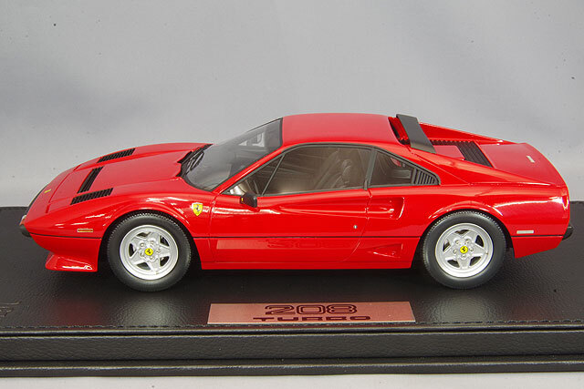 BBR 1/18 フェラーリ 208 GTB ターボレッド ケース付