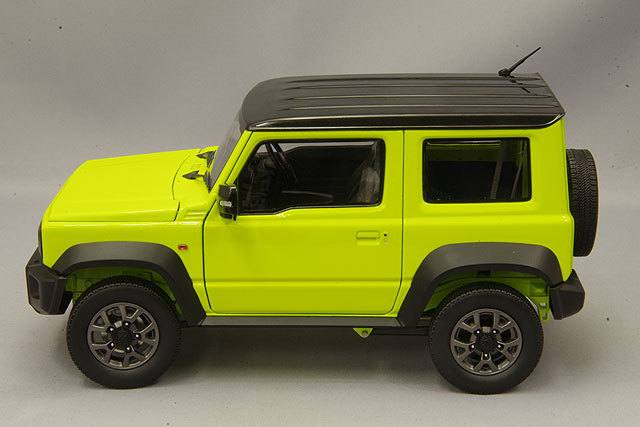 BM CREATIONS 1/18 スズキ ジムニー (JB74) 右ハンドル キネティック