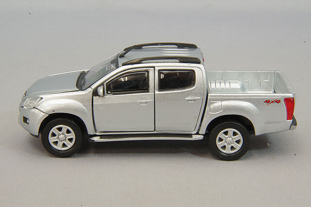 1/18 いすゞ　D-MAX 1/18 いすゞ D-MAX