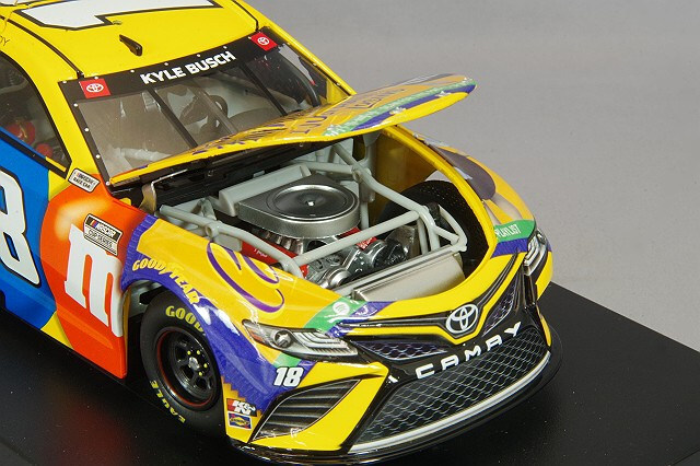 NASCAR 1/24カムリ 初制覇記念限定品　送料込み ライオネルレーシング 1/24 トヨタ カムリ 2021 NASCAR ブルー