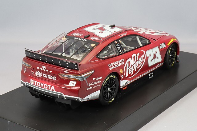 ライオネルレーシング 1/24 トヨタ カムリ 