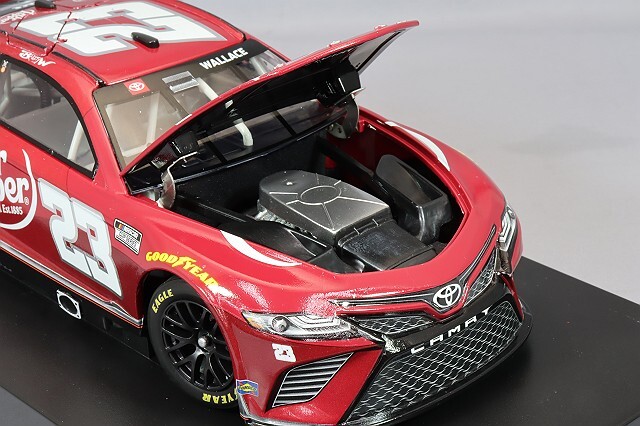 NASCAR 1/24カムリ 初制覇記念限定品　送料込み ライオネルレーシング 1/24 トヨタ カムリ 