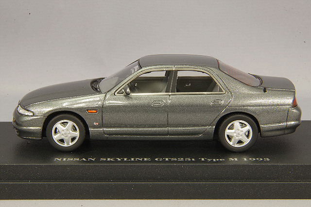 1/43 CAM 1993 日産 スカイライン GTS25t type M CAM@ 1/43 日産 スカイライン GTS 25t (R33) 4ドアセダン 1993年型