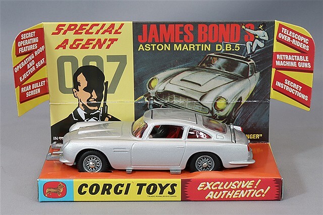 コーギー 1/43 アストンマーティン DB5 #261 シルバー 