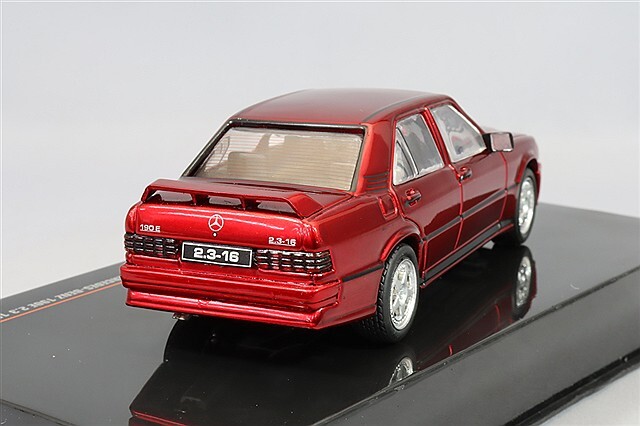 イクソ 1/43 メルセデスベンツ 190E 2.3 16V 1984 メタリックレッド
