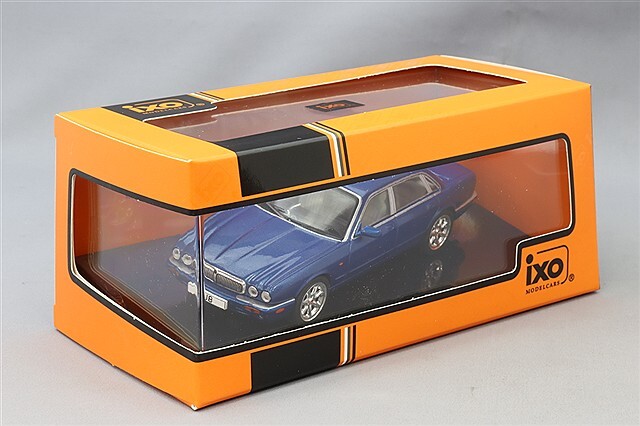 イクソ 1/43 ジャガー XJ8 (X308) 1998 メタリックブルー