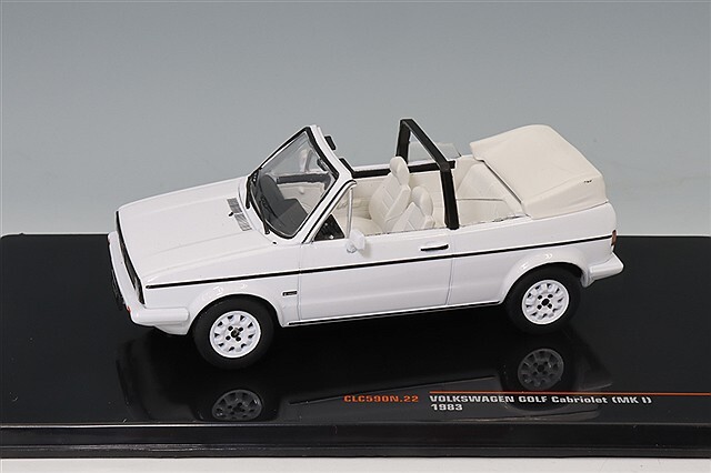 イクソ 1/43 フォルクスワーゲン ゴルフ カブリオレ MK I 1981 ホワイト