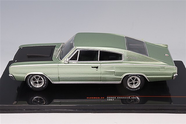 イクソ 1/43 ダッジ チャージャー MK1 1967 グリーン