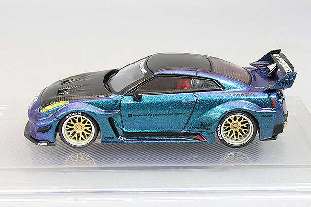CMモデル 1/64 日産 LB-WORKS 35GT-RR カメレオン/カーボンボンネット