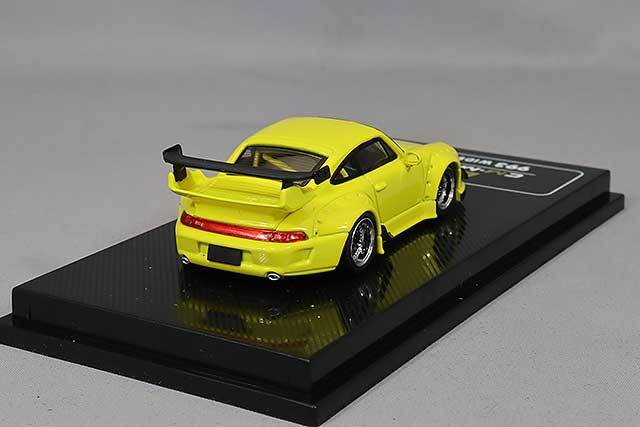 ポルシェ911 993ターボ　ミニカー　1/18 スピードイエロー ポルシェ911 993ターボ ミニカー 1/18 スピードイエロー