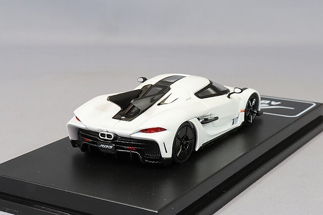 ジェス様 CMモデル 1/64 ケーニグセグ ジェスコアブソリュート ホワイト
