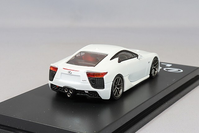 CMモデル 1/64 レクサス LFA パールホワイト