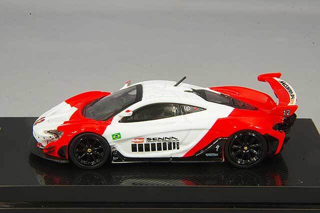 CMモデル 1/64 マクラーレン P1 GTR レッド/ホワイト