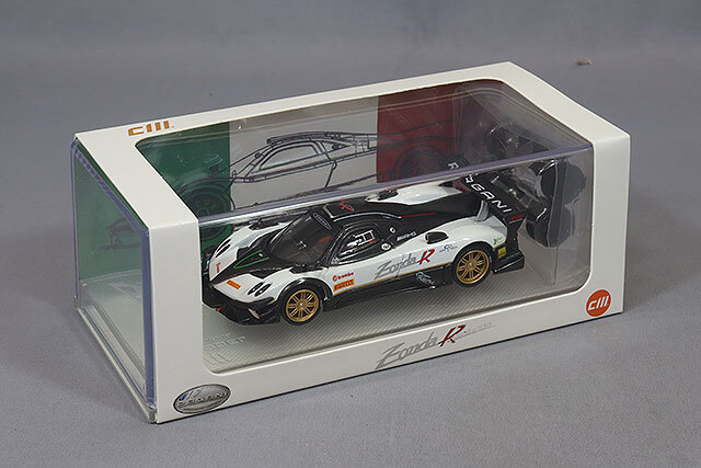 CMモデル 1/64 パガーニ ゾンダ レボルーション ホワイト