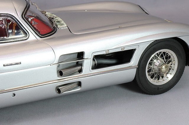 CMC 1/18 メルセデスベンツ 300SLR クーペ ガルウィング 1955 シルバー 