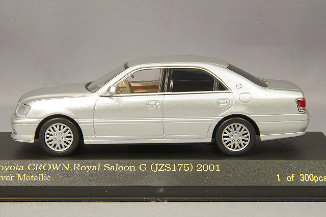 カーネル 1/43 トヨタ クラウン ロイヤルサルーンG (JZS175) 2001
