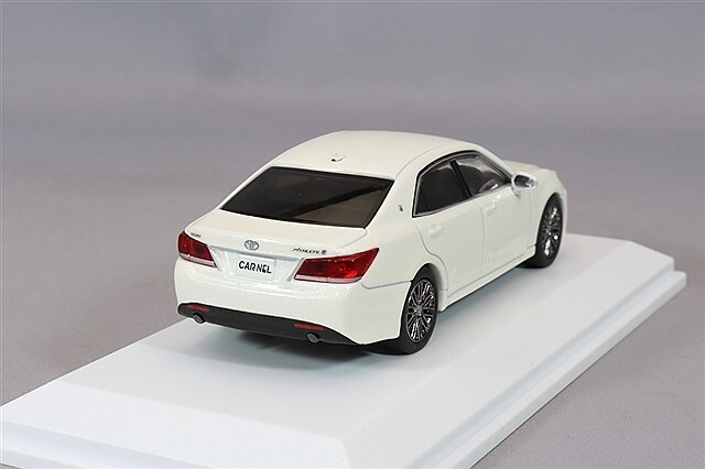 カーネル 1/64 トヨタ クラウン アスリート S 2015 ホワイトパール