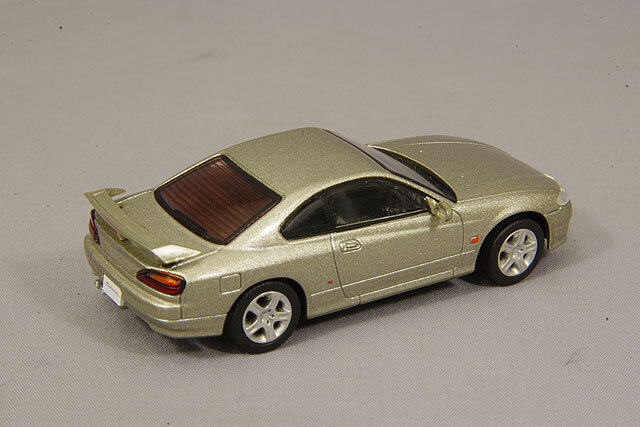 ダイキャストマスター 1/64 日産 シルビア S15 シルバー 右ハンドル