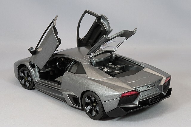RASTAR 1/24 ランボルギーニ レヴェントン グレー