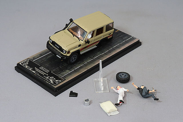 DiecastTalk特注 GCD 1/64 トヨタ ランドクルーザー 70 アラブ仕様