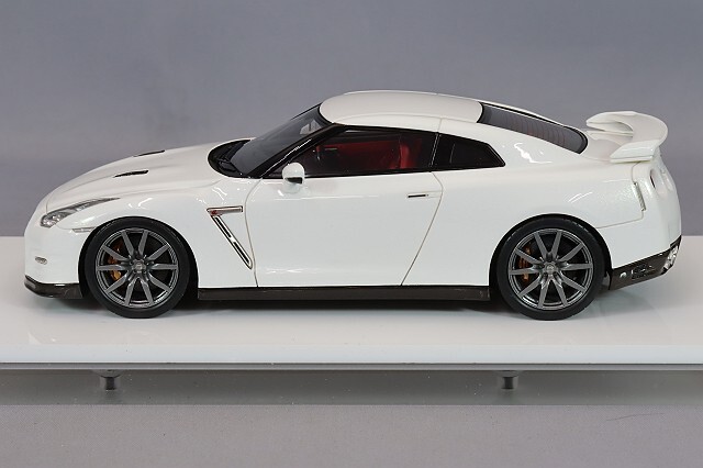 アイドロン1/43 LB-Works GT-R type2 パールホワイト 海外並行品 イグニッションモデル 1/43 LB-WORKS 日産 GT-R R35