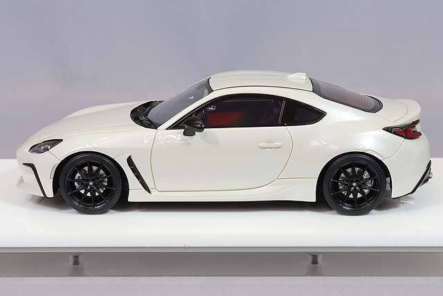 アイドロン 1/43 トヨタ GR86 RZ 2021 クリスタルホワイトパール