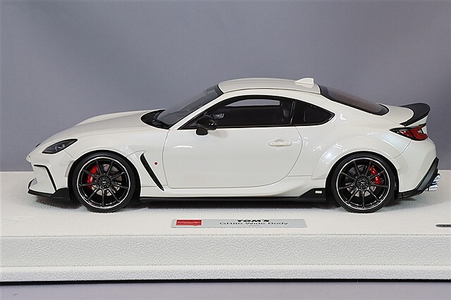 1/18トムスGR86ワイドボディクリスタルホワイトパール新品 アイドロン 1/18 トムス GR86 ワイドボディ 2022 クリスタルホワイトパール