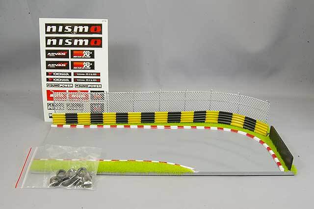 アメリカンジオラマ 1:64スケール レーストラック・ジオラマ アメリカンジオラマ 1/64 レーストラック ジオラマ アドバン