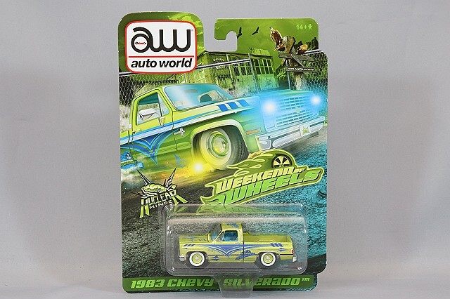 オートワールド 1/64 1983 シボレー シルバラード ローライダー グリーン