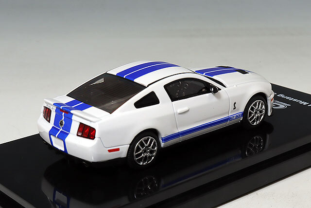 MOTORHELIX x GREEN LIGHT 1/64 フォード マスタング シェルビー GT500