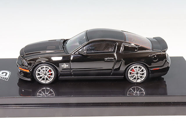 MOTORHELIX x GREEN LIGHT 1/64 フォード マスタング シェルビー GT500
