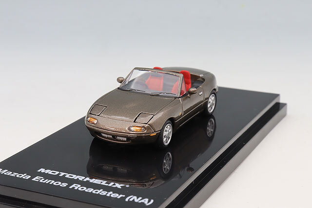 MOTORHELIX 1/64 マツダ ユーノス ロードスター (NA) 右ハンドル