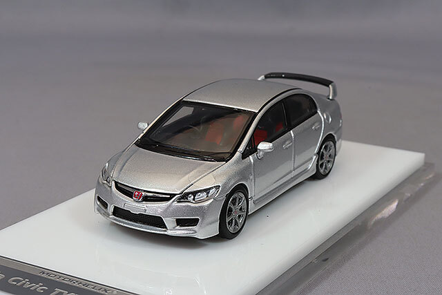 MOTORHELIX 1/64 ホンダ シビック Type R FD2 スーパープラチナ