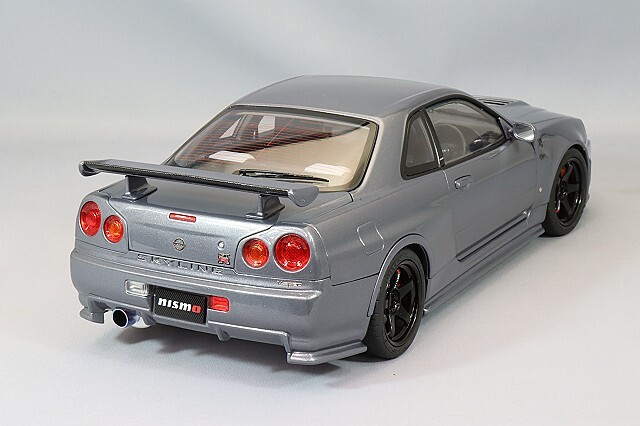 MOTORHELIX 1/18 日産 スカイライン GT-R R34 ニスモ CRS VER. ガン