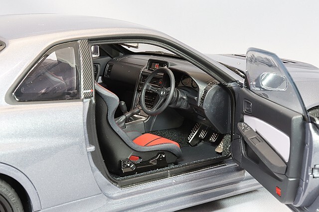 MOTORHELIX 1/18 日産 スカイライン GT-R R34 ニスモ CRS VER. ガン