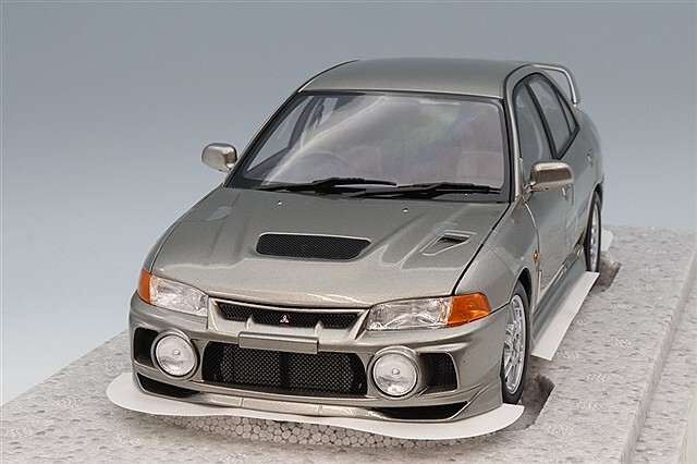 MOTORHELIX 1/18 三菱 ランサー エボリューション IV スティール
