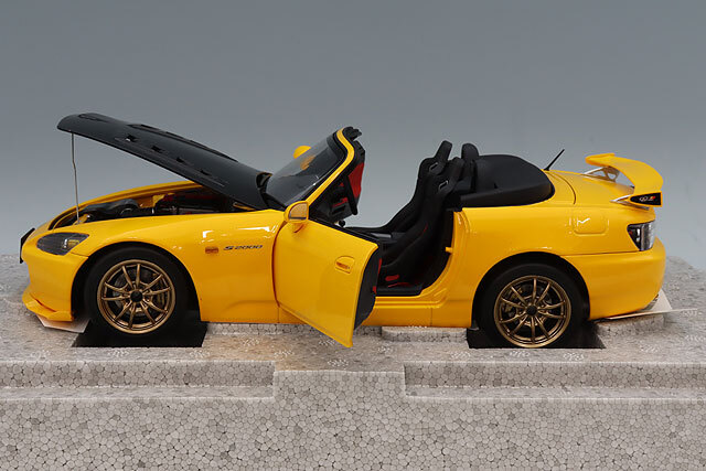MOTORHELIX 1/18 ホンダ S2000 (AP2) 無限 MUGEN ニューインディ