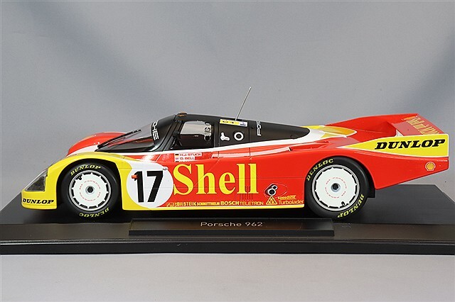 ユニバーサルホビー 1/18 ポルシェ PORSCHE 962C 1988ルマン 1/18 ポルシェ Porsche 962C 24h Le Mans 1988 #18【187414