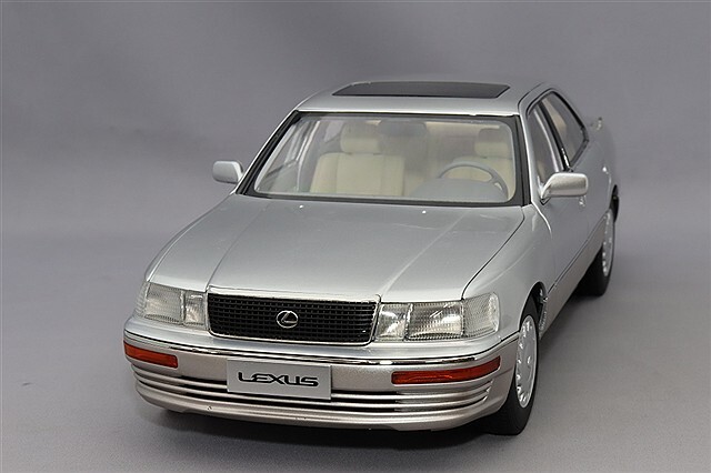 正規品 ＊ レア 初代 レクサスLM LEXUS 純正 1/18 希少 楽天市場】1/18
