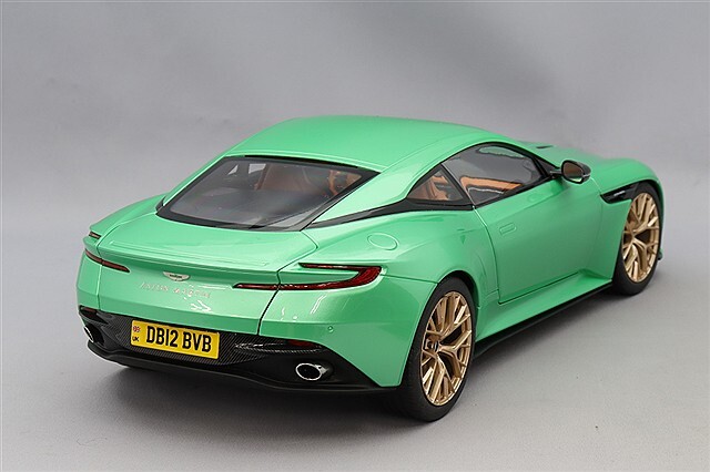 XiaoGuang MODEL 1/18 アストンマーティン DB12 2024 グリーン