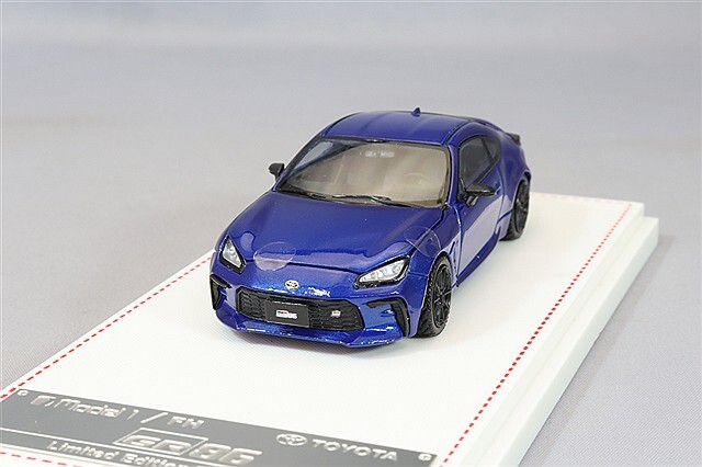Focal Horizon FH x MODEL1 1/64 トヨタ GR86 MK2 2022 ZN8 ダークブルー