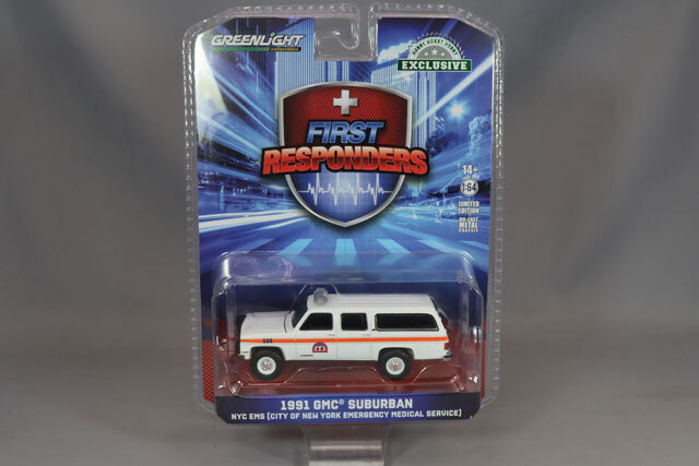 グリーンライト 1/64 1991 GMC サバーバン ニューヨーク救急隊