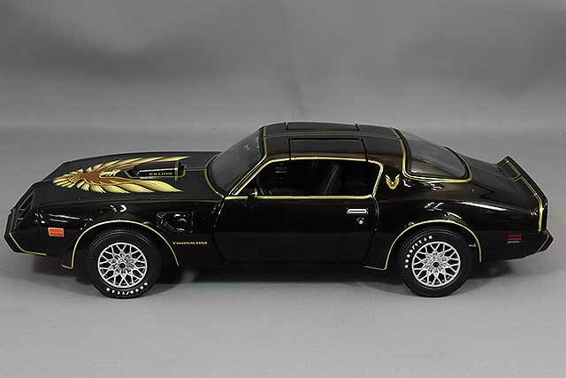 グリーンライト 1/24 1979 ポンティアック ファイアバード トランザム