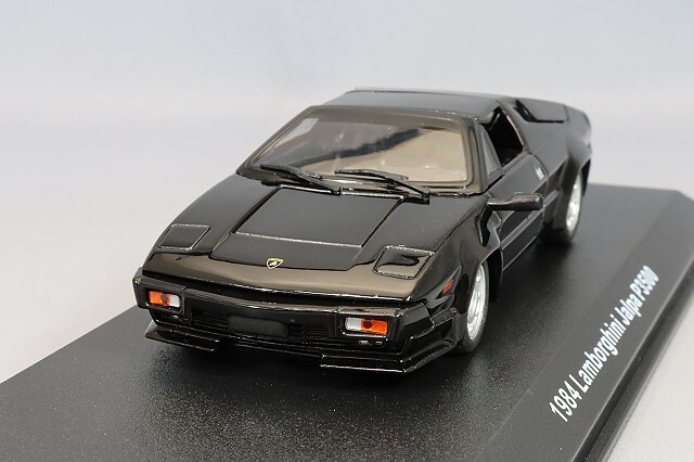 グリーンライト 1/43 1984 ランボルギーニ ジャルパ P3500 