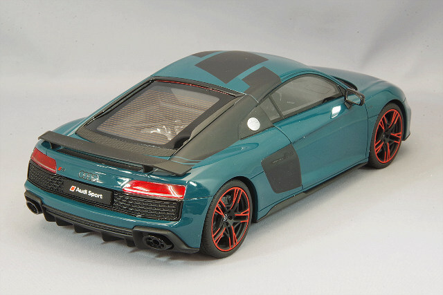 GTスピリット 1/18 アウディ R8 グリーンヘル グリーン