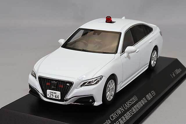 RAI'S 1/43クラウン アスリート 警視庁 高速道路 交通警察隊車両 HL432303_2.jpg
