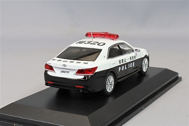 RAI'S 1/64 トヨタ クラウン アスリート (GRS214) 和歌山県警察高速隊