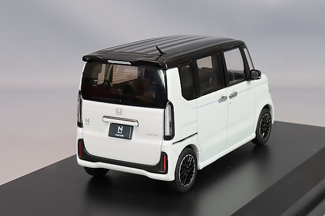 1/43スケールN-BOX ホワイトパール＆ブラック ツートンカラー　ミニカー ホビージャパン 1/43 ホンダ N-BOX カスタム プラチナホワイト