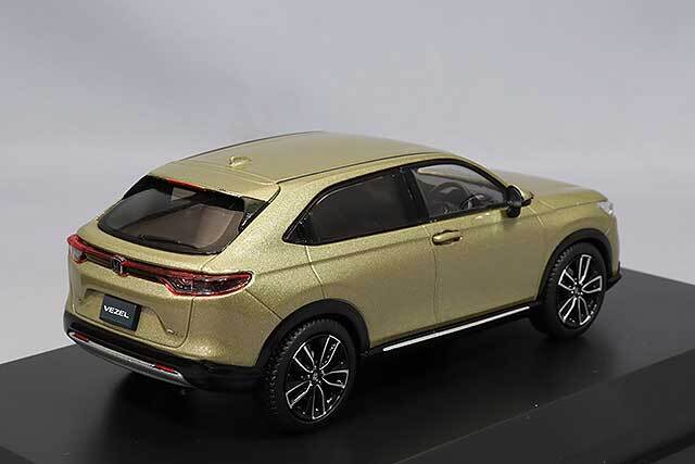 ホビージャパン 1/43 ホンダ ヴェゼル e:HEV Z サンドカーキパール